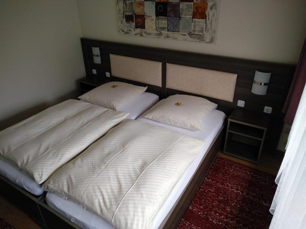 Hotel Alfa Neu-Isenburg Værelse billede
