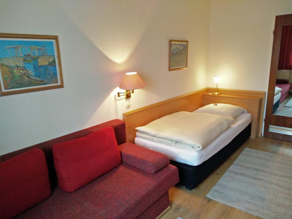 Hotel Alfa Neu-Isenburg Værelse billede