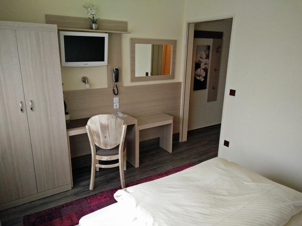 Hotel Alfa Neu-Isenburg Eksteriør billede
