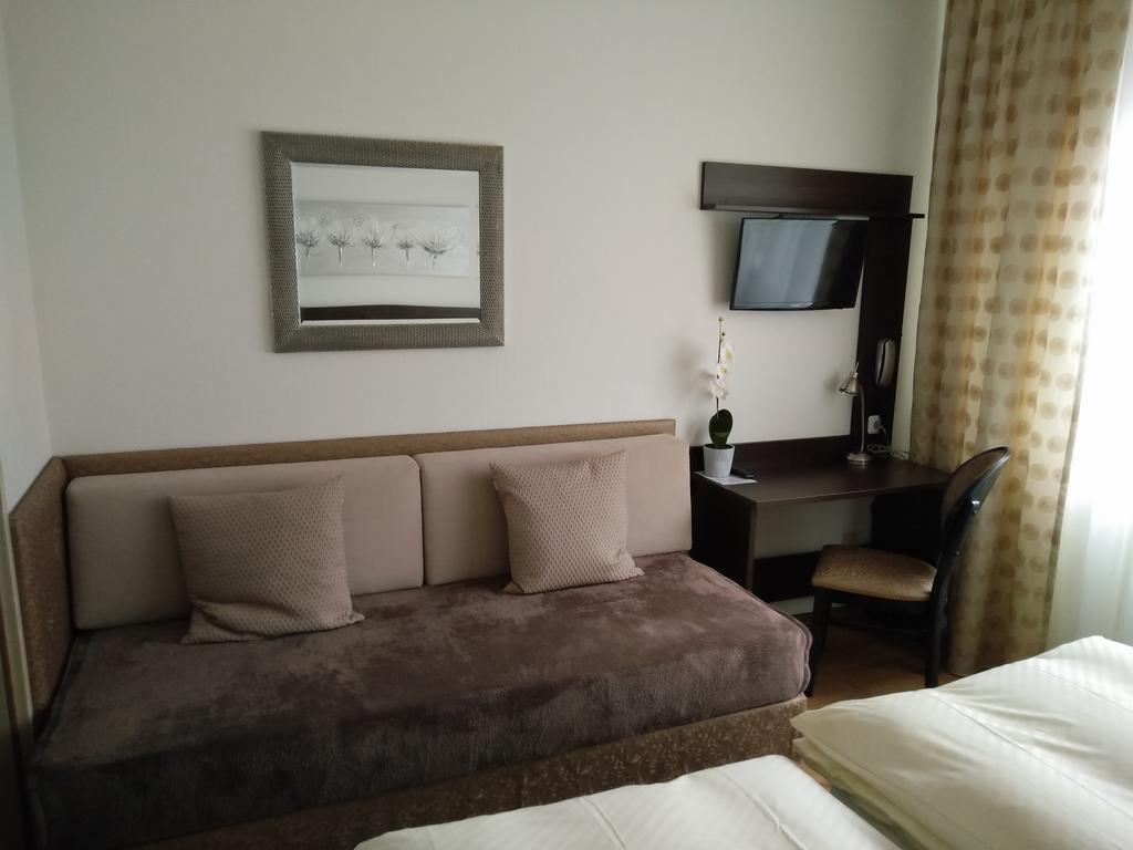 Hotel Alfa Neu-Isenburg Værelse billede
